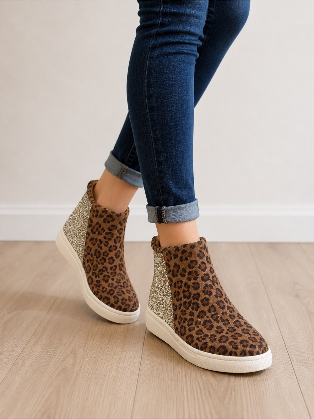 Harper Canyon Big Girls sz 5 Leopard Print Sneaker ( Display item ) # box 204